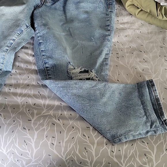 Old navy jeans - Picture 3 of 4